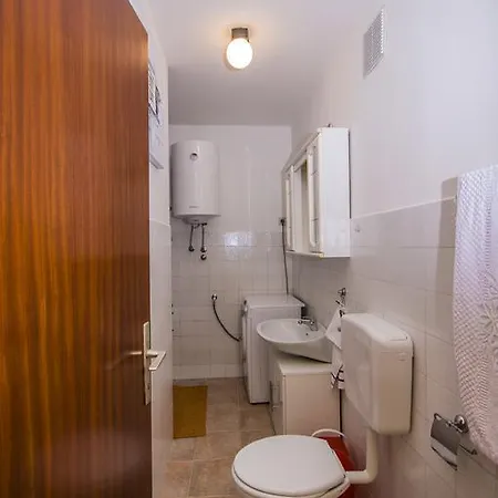 Διαμέρισμα Elda 1091 *